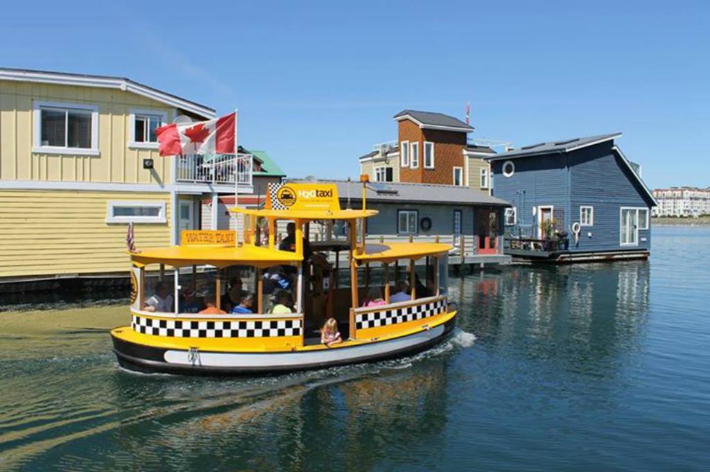 A Float Home B&B In Fisherman'S Wharf Victoria Eksteriør billede