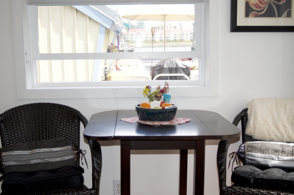 A Float Home B&B In Fisherman'S Wharf Victoria Eksteriør billede
