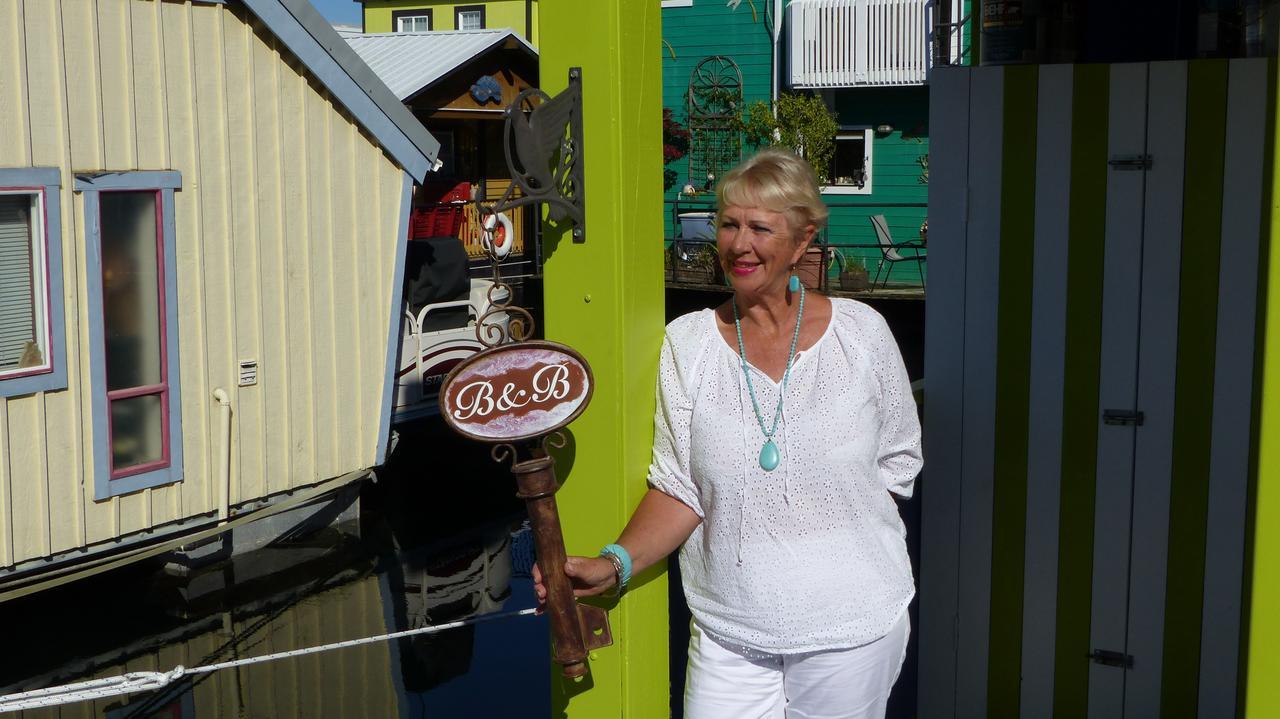 A Float Home B&B In Fisherman'S Wharf Victoria Eksteriør billede