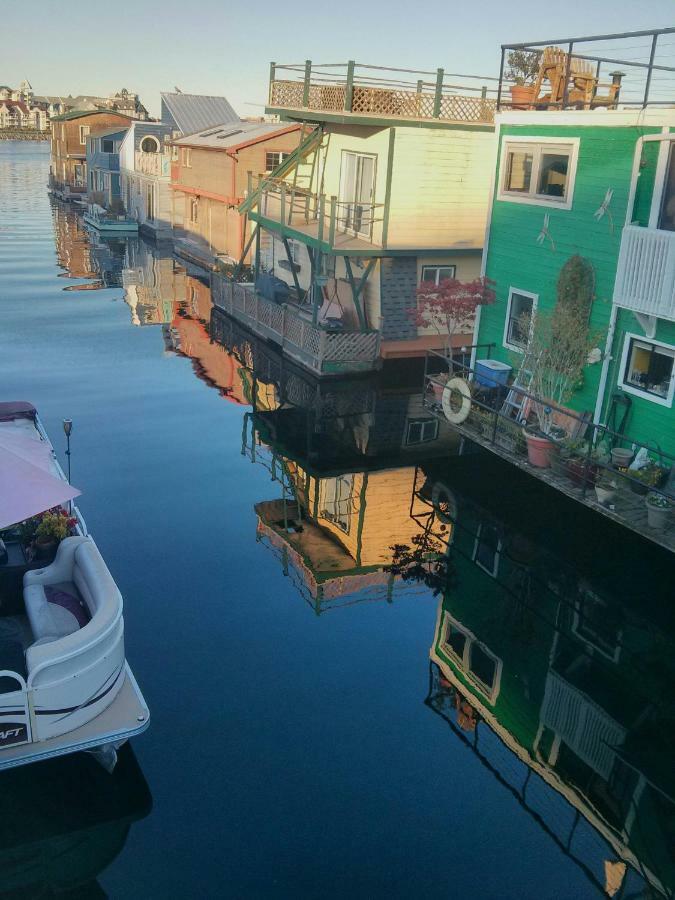 A Float Home B&B In Fisherman'S Wharf Victoria Eksteriør billede