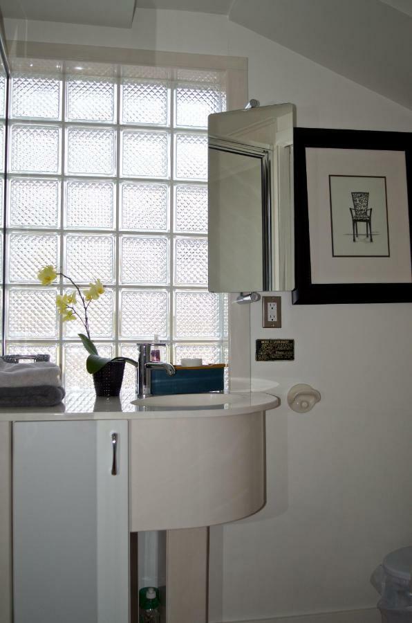 A Float Home B&B In Fisherman'S Wharf Victoria Eksteriør billede